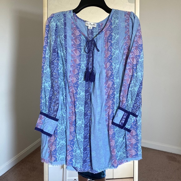 Simply Noelle peasant style tunic - Picture 5 of 7